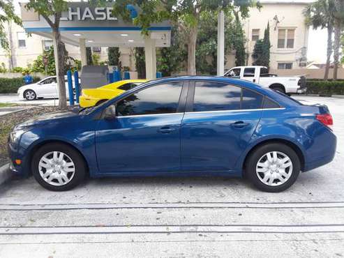 Selling my Chevy Cruze 2012 for sale in Miami, FL