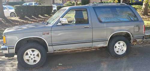 1986 GMC four wheel drive suv - cars & trucks - by owner - vehicle... for sale in Warrenton, District Of Columbia