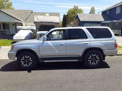 2001 Toyota 4 Runner SR5 for sale in Bend, OR