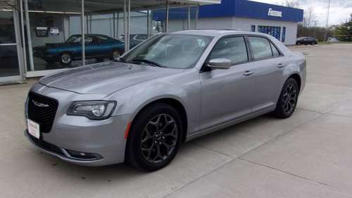 2018 Chrysler 300 S AWD Loaded 0 Down 459 month for sale in Mount Pleasant, IA