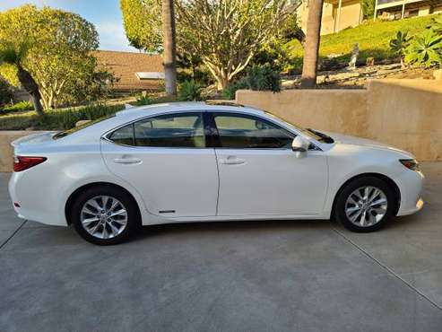 2013 Lexus ES300h - Crypto accepted for sale in Carlsbad, CA