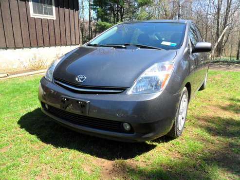 Super clean 07 Toyota Prius 5 for sale in Pennellville, NY