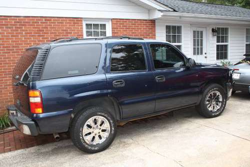 2003 4WD Chevy Tahoe /Reduced - cars & trucks - by owner - vehicle... for sale in Greenville, SC