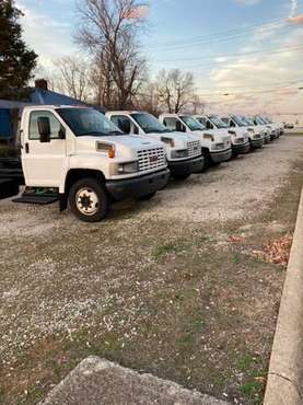 12 used box trucks, flatbeds, dumps new chevy medium for sale in KS