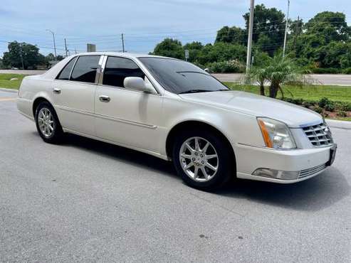 2010 Cadillac DTS Luxury - - by dealer - vehicle for sale in largo, FL