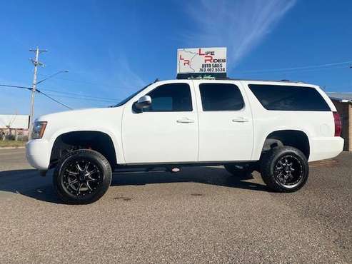 2010 Chevrolet Suburban 2500 LTZ 4x4 - LIFTED! MINT CONDITION! MUST for sale in Wyoming, MN