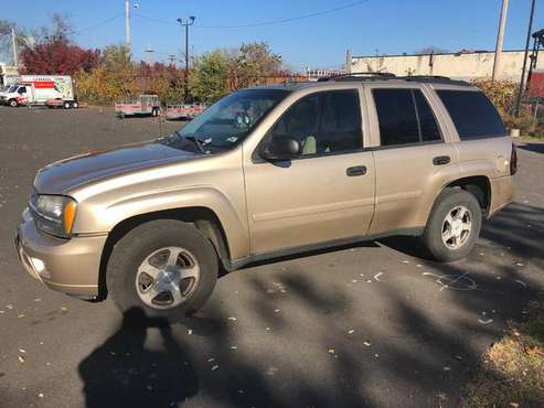 2006 Chevy 4x4 Trailblazer - cars & trucks - by owner - vehicle... for sale in Bridgeport, CT