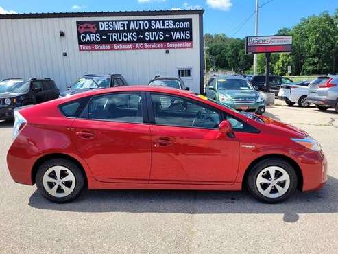 2014 Toyota Prius Three - - by dealer - vehicle for sale in Cross Plains, WI