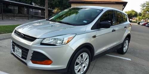2016 ford escape.....very low miles!! for sale in Grand Prairie, TX