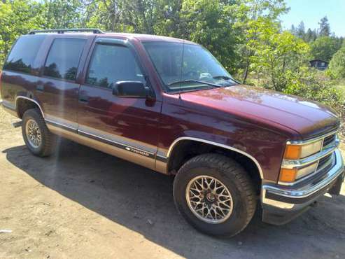 1998 Chevy Tahoe 4x4 141k mi 5 7 Vortec RELIABLE for sale in Cave Junction, OR