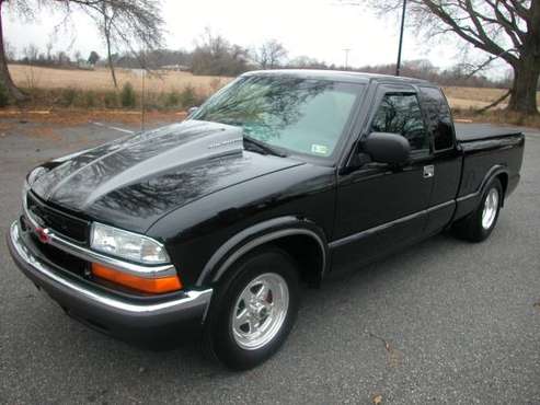 2000 Chevrolet S-10 Built to Show and Blow - - by for sale in VA