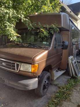 2005 Cut-away shuttle for sale in Rochester , NY