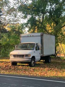 1996 Ford F-350 12' box truck for sale in reading, PA
