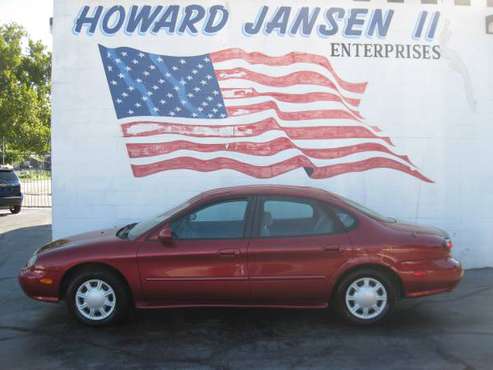 1998 FORD TAURUS SE SEDAN = SUPER NICE WITH COLD AC !!!! for sale in Kansas City, MO