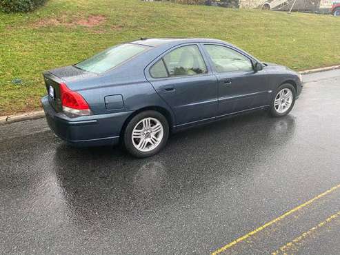 2006 Volvo S60 2.5T - cars & trucks - by owner - vehicle automotive... for sale in Red Oak, GA