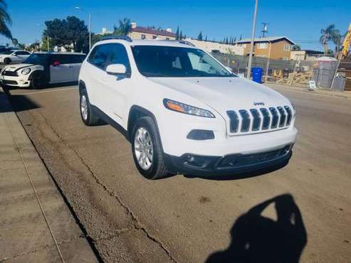 2016 Jeep Cherokee Limited 4x4 (SALVAGE) for sale in San Diego, CA