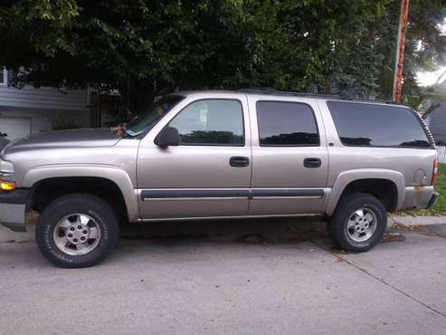 2002 Chevy Suburban for sale in Toledo, OH