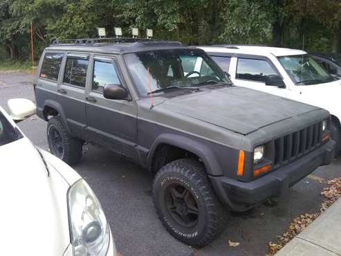 2001 Jeep xj ( parts/woods vehicle) for sale in Kingston, PA