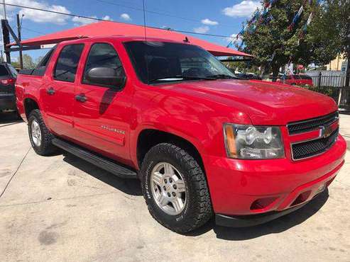 2010 Chevrolet Chevy Avalanche LS 4x2 4dr Pickup EVERYONE IS APPROVED! for sale in San Antonio, TX