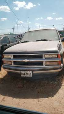 Chevy Suburban 1999, Titulo limpio for sale in Laredo, TX