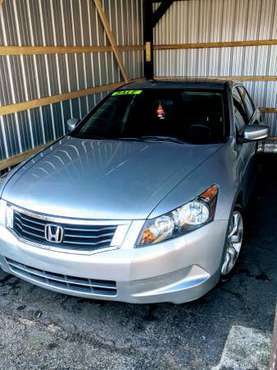 2009 Honda Accord Kelly Blue Book $4200 for sale in Goshen, OH