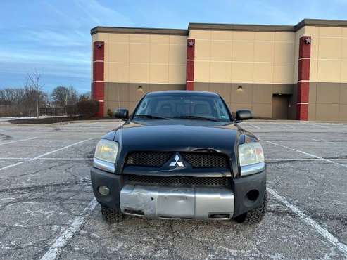 2006 Mitsubishi Raider 3 7L V6 - - by dealer - vehicle for sale in Shawnee, MO