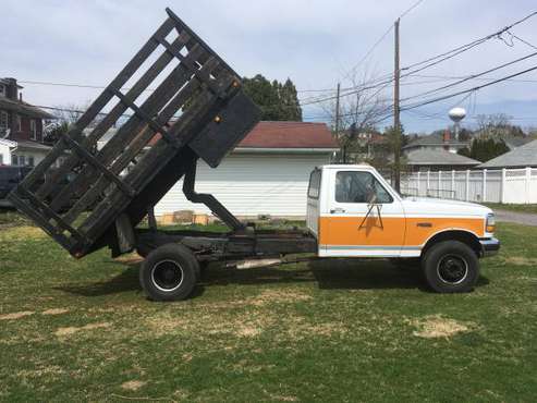 1994 Ford F450 manual diesel dump truck for sale in reading, PA