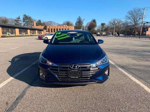 2019 HYundai Elantra - cars & trucks - by dealer - vehicle... for sale in Roslyn Heights, NY