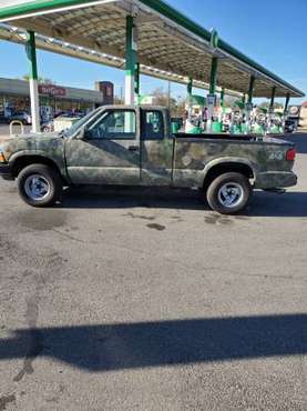 1998 Chevy s10 4x4 - cars & trucks - by owner - vehicle automotive... for sale in Indianapolis, IN
