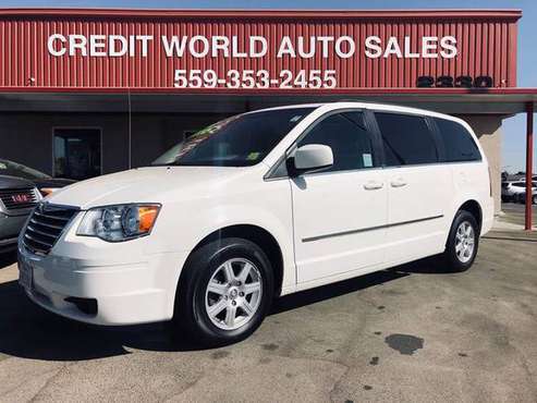 2010 Chrysler Town and Country Touring*CREDIT WORLD AUTO SALES for sale in Fresno, CA