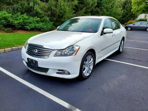 2009 Infiniti M35X AWD white on black fully loaded only 88k miles for sale in Bayport , NY