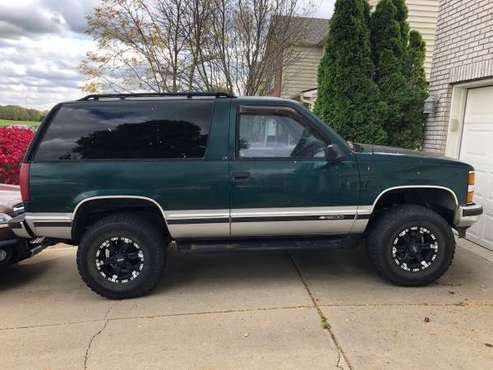 Chevrolet Tahoe 1996 for sale in Camby, IN
