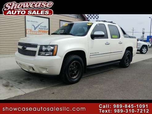 LOADED!! 2011 Chevrolet Avalanche 4WD Crew Cab LTZ - $10995 (Chesaning for sale in Chesaning, MI