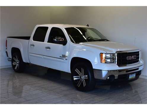 2011 GMC Sierra 1500 Crew Cab SLE Pickup 4D 5 3/4 ft Truck for sale in Escondido, CA