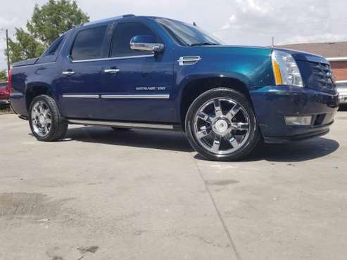 2007 CADILLAC EXCALADE EXT $9,900 for sale in Dallas, TX