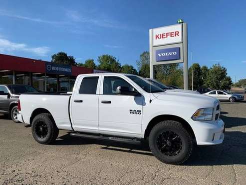 2018 Ram 1500 4WD Truck Dodge Express 4x4 Quad Cab 64 Box Crew Cab for sale in Corvallis, OR