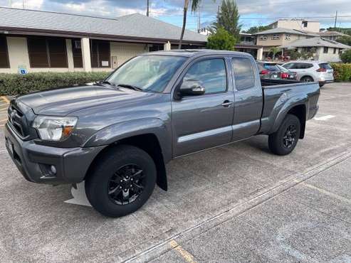 2015 Toyota Tacoma extra cab SR5 metallic beauty! for sale in Pearl City, HI