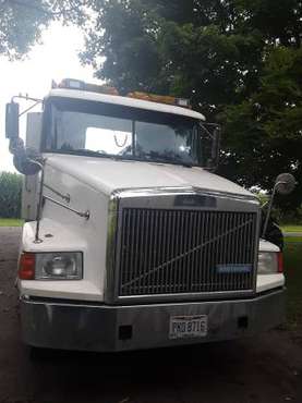 94 gmc-white (volvo) 13 speed for sale in TROY, OH