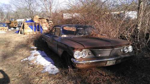 1960 Pontiac Catalina Coupe , 389, Rusty but maybe restorable or rat for sale in Buzzards Bay, MA