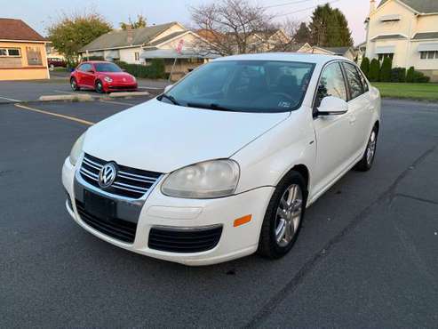 07 vw Jetta 89k and cheap available for sale in Old Forge, PA