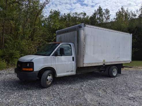 2006 GMC Savana Box Truck for sale in Chattanooga, TN