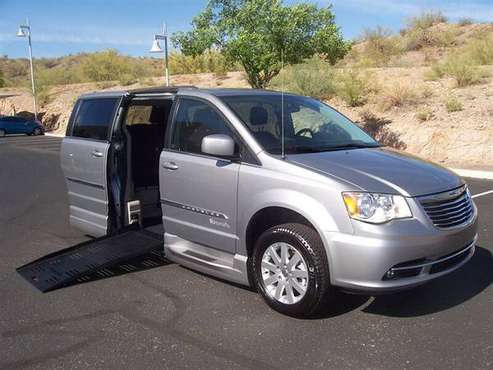 2015 Chrysler Town & Country Touring Wheelchair Handicap Mobility for sale in Phoenix, AZ