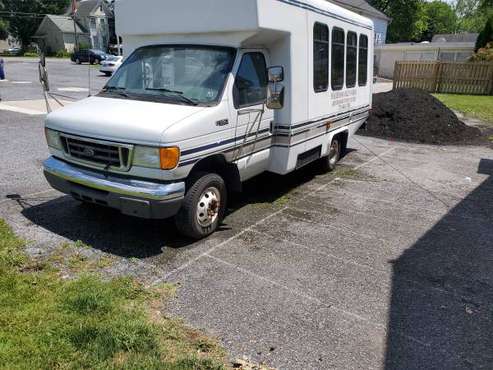 2005 Ford Van - cars & trucks - by owner - vehicle automotive sale for sale in Elizabethtown, PA