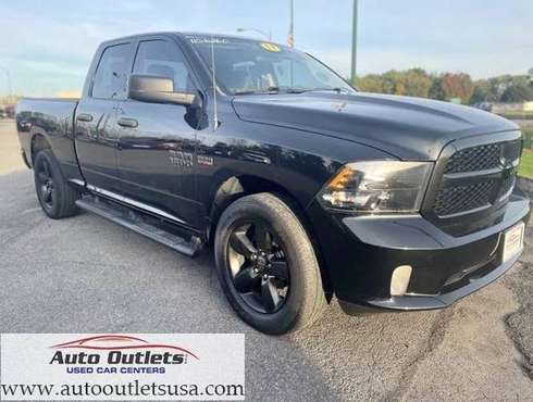 2017 Ram 1500 Express 4WD 1 Owner New Brake Pads and Rotors - cars & for sale in Wolcott, NY