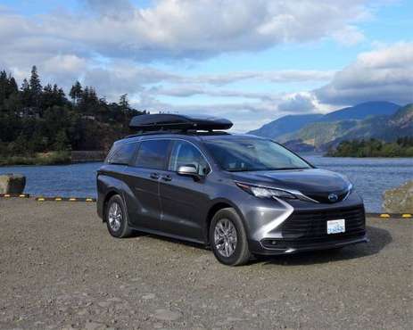 2022 Toyota Sienna LE, AWD Van for sale in Underwood, OR