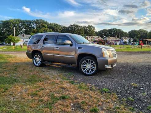 2012 Cadillac Escalade Platinum for sale in Erie, NY