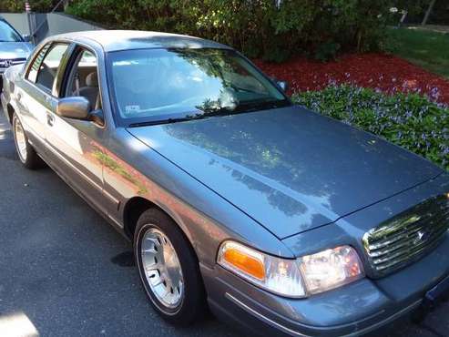 for sale ford crown victoria lx - cars & trucks - by owner - vehicle... for sale in Georgetown, MA