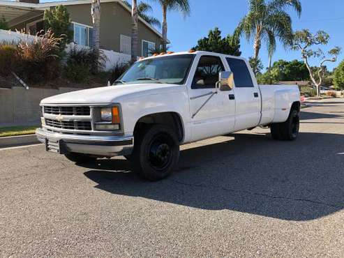 SOLID CREW CAB! 2001 Chevy Silverado Dually LOW MILES for sale in Whittier, CA