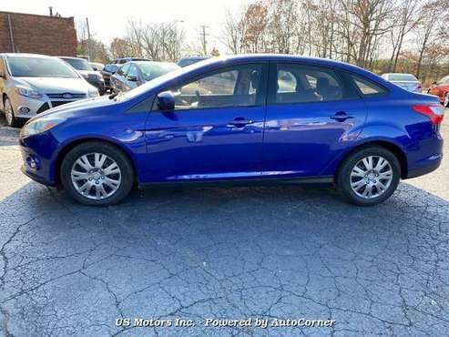 2012 Ford Focus SE Sedan 6-Speed Automatic - cars & trucks - by... for sale in Addison, IL