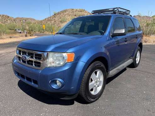 ** 2010 Ford Escape XLT V6 4WD * Moonroof * Clean Title ** for sale in Phoenix, AZ